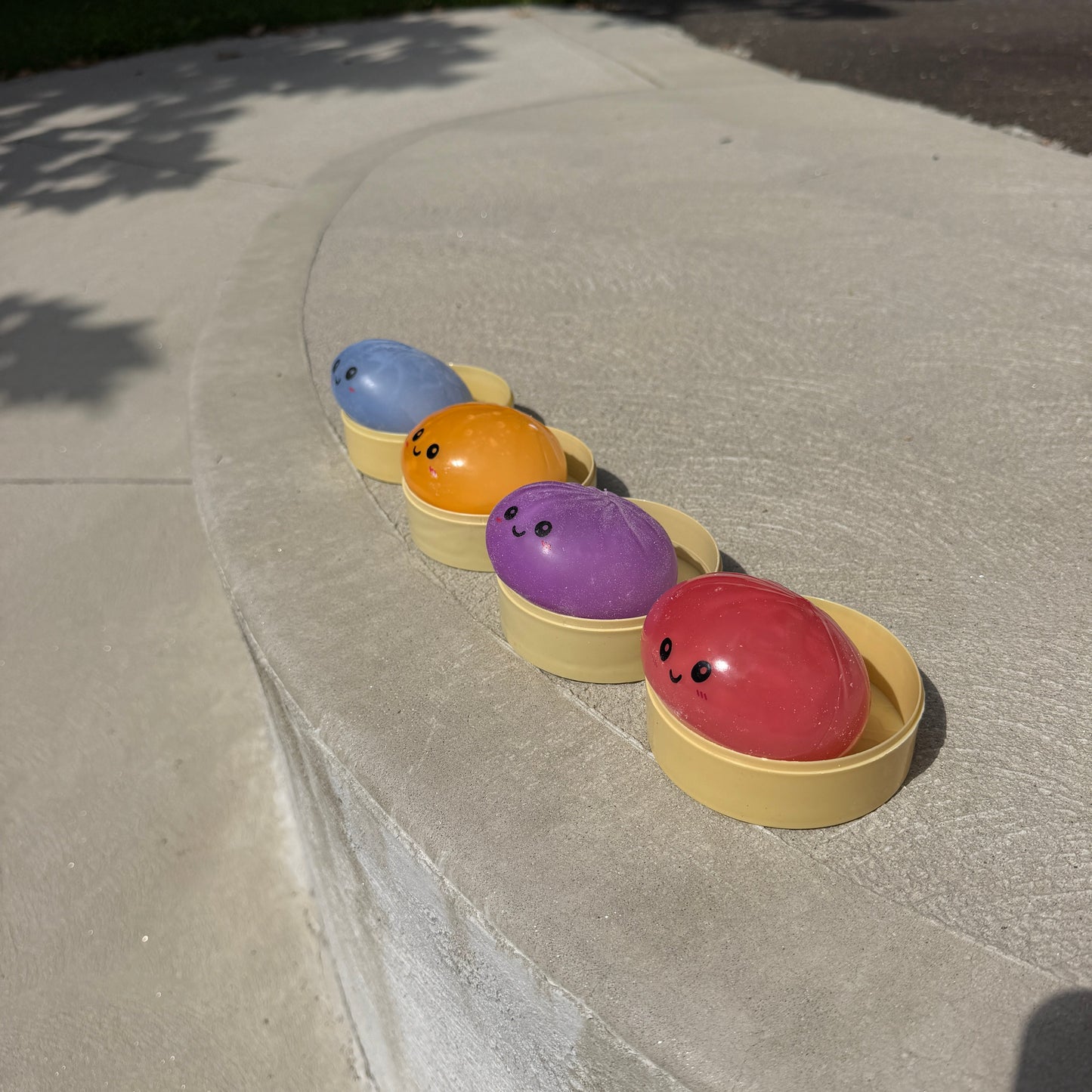 Squishy Toy - Viral Dumpling, UV Color Changing