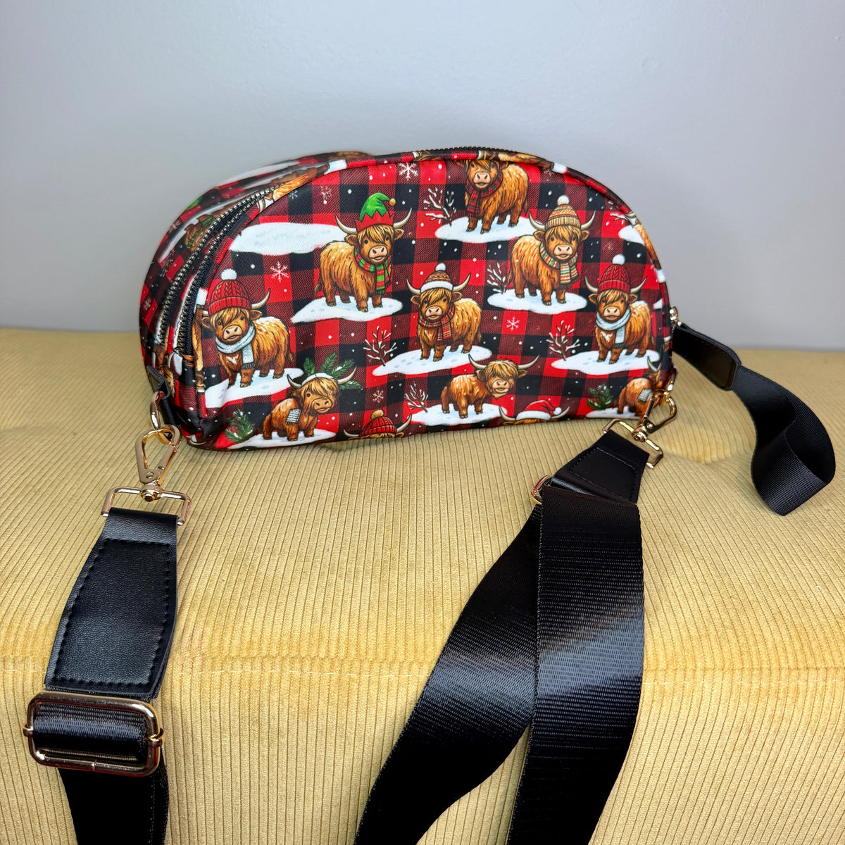 The Roni Nylon Crossbody - Christmas Winter Highland Cow